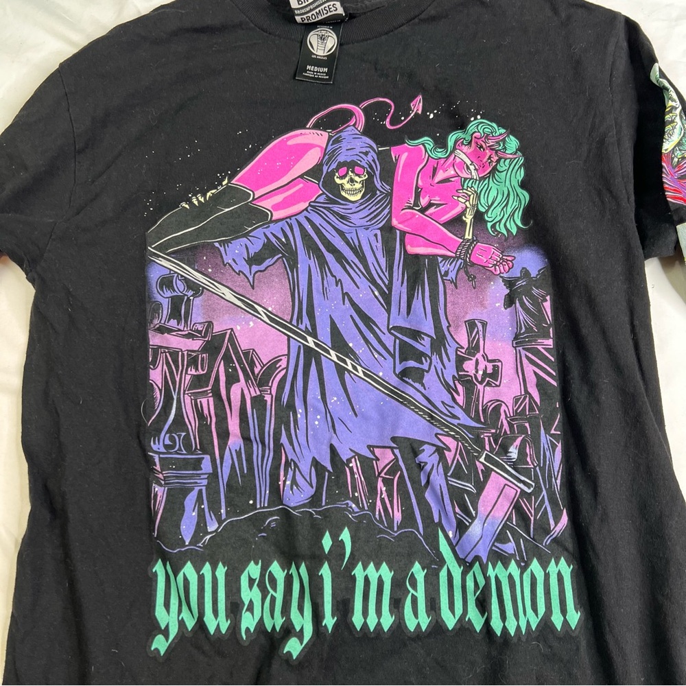 Broken Promises T-Shirt Sz Medium “You Say I Am A Demo Double-Sided Tee L030225 - Picture 5 of 8
